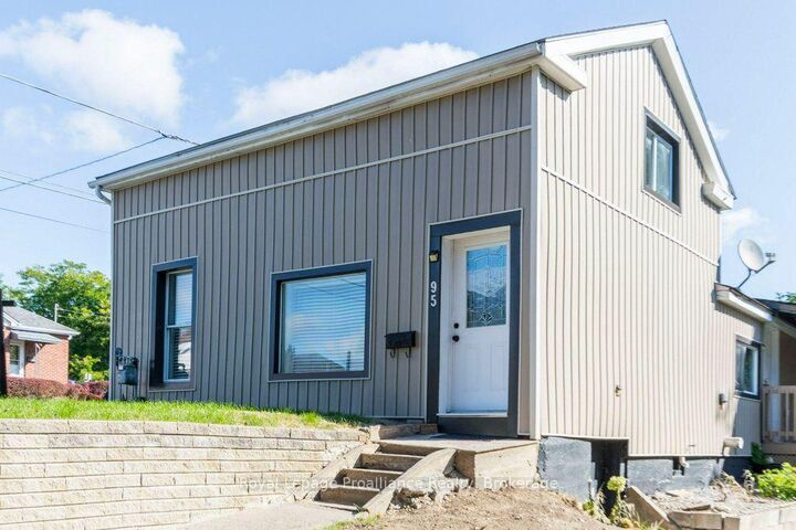 Property Photo:  95 Grier Street  ON K8P 3A2 