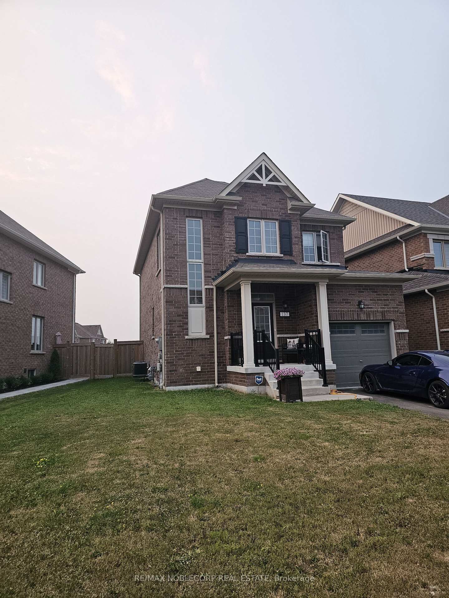 Property Photo:  137 Casserley Crescent  ON L0G 1W0 