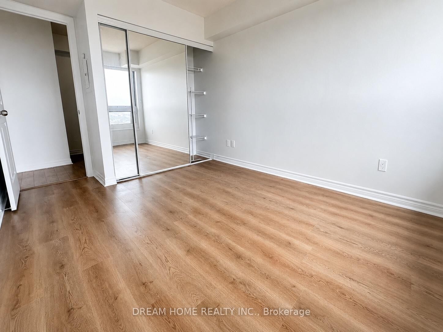 Property Photo:  2015 Sheppard Avenue E 2608  ON M2J 0B3 