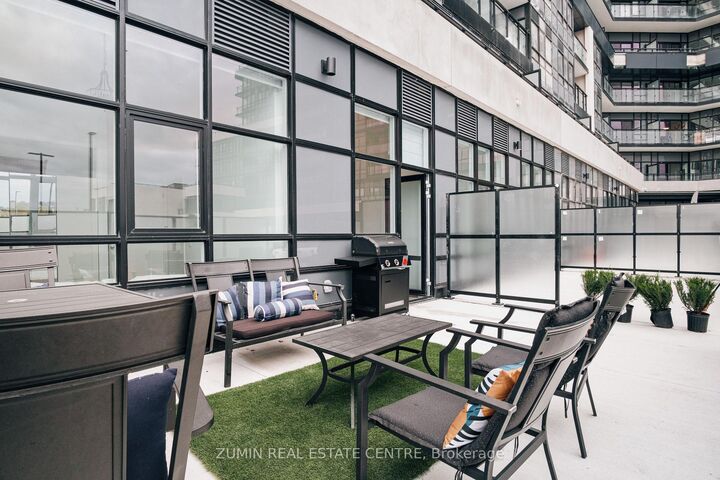 Property Photo:  395 Dundas Street W 110  ON L6M 5R8 