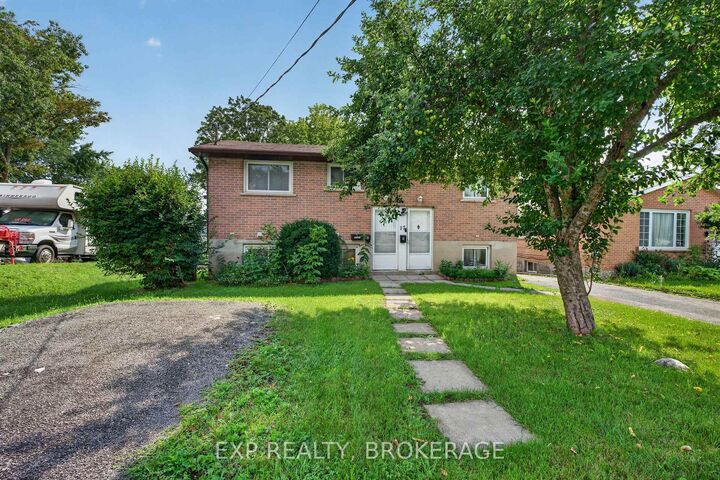 Property Photo:  17 Shaw Street  ON K7K 4Y5 