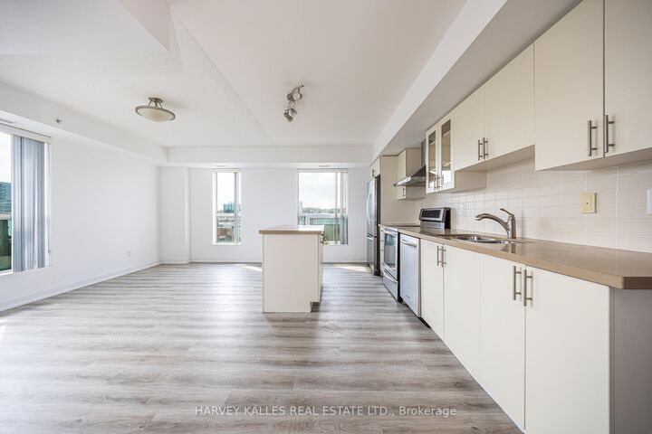 Property Photo:  75 Norman Bethune Avenue 317  ON L4B 0B6 
