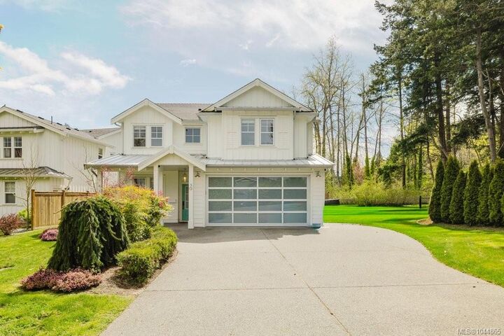 Property Photo: 30 Jedburgh Rd BC V9B 6N7