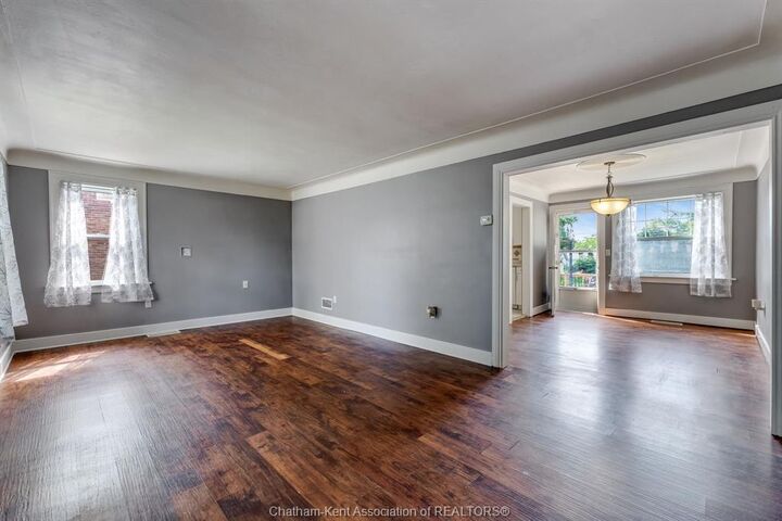 Property Photo: 74 Marlborough Street East ON N8H 1W9
