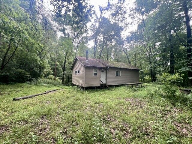 Property Photo: 983 Lakewood Neshannock Falls Road PA 16105