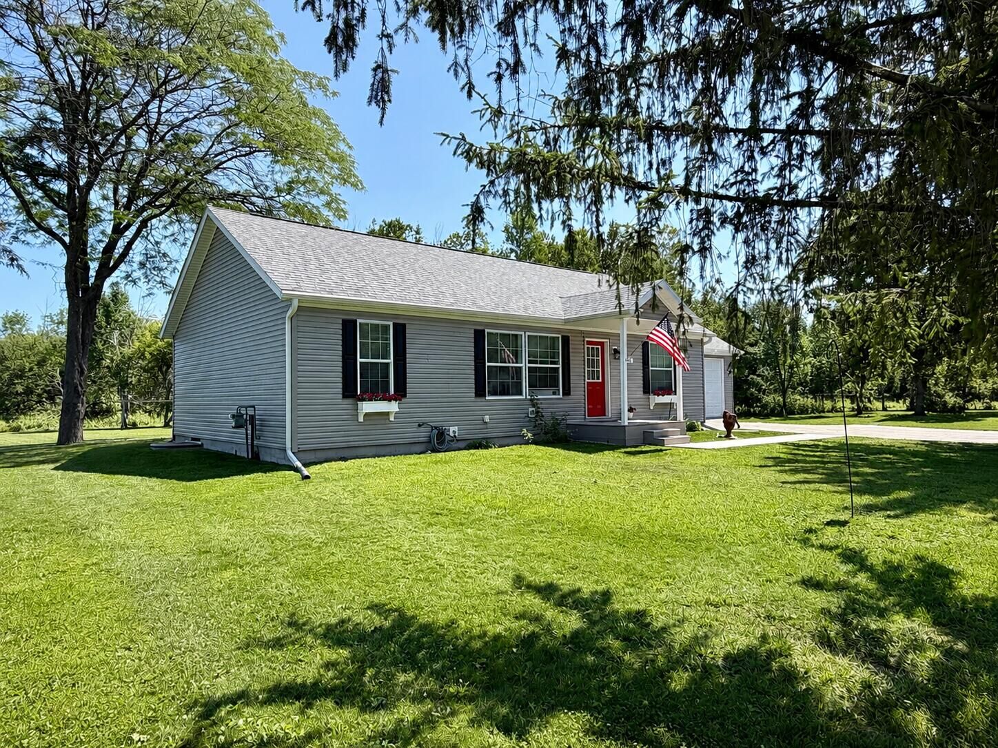 Property Photo: 549 Garfield Avenue MI 49721