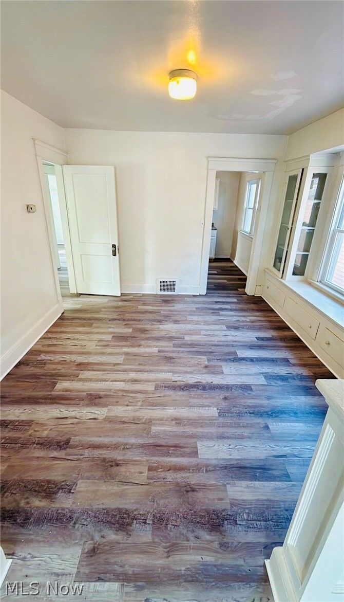 Property Photo:  1088 E 141st Street  OH 44110 