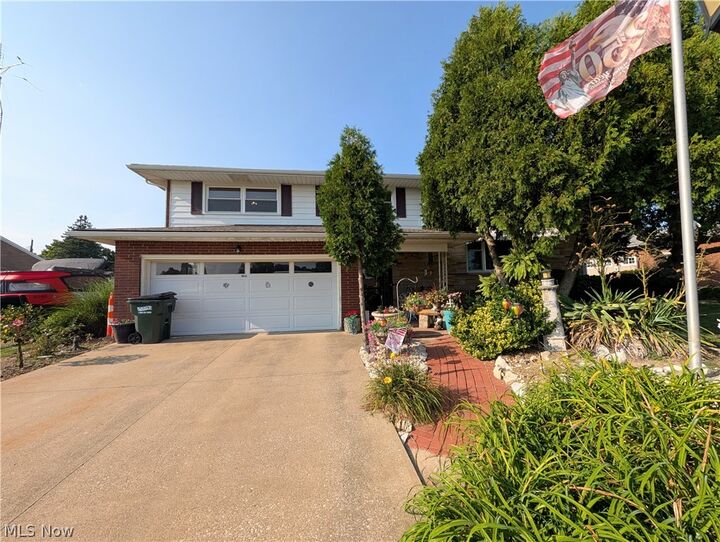 Property Photo: 1409 Opal Street OH 44641