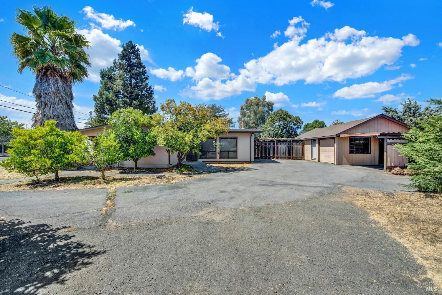 Property Photo: 1290 Sweetbriar Drive CA 94558