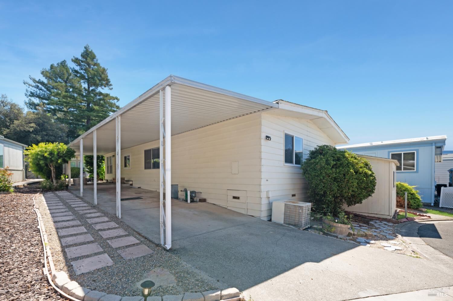 Property Photo:  260 Circulo Tierra  CA 94928 