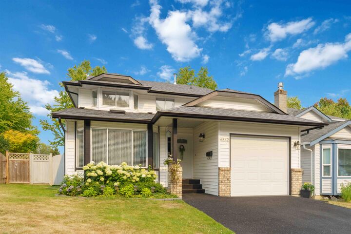 Photo de la propriété:  6842 137A Street  BC V3W 9S1 