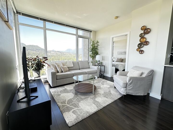 Property Photo: 2955 Atlantic Avenue 2709 BC V3B 0H9