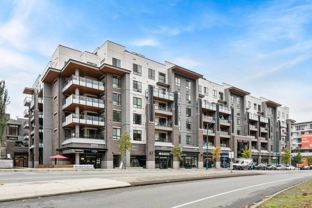 Property Photo:  3131 Murray Street 423  BC V3H 1X1 