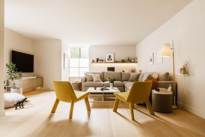 Property Photo: 2140 Briar Avenue 102 BC V6L 3E3