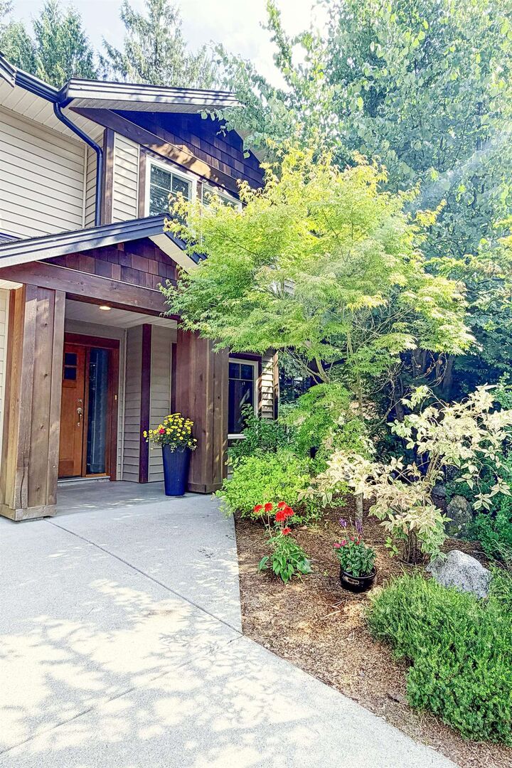 Property Photo:  4995 Bay Road  BC V7Z 0E9 