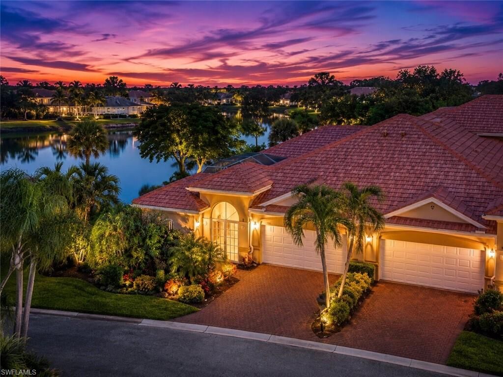 Property Photo:  13921 Bently Cir  FL 33912 