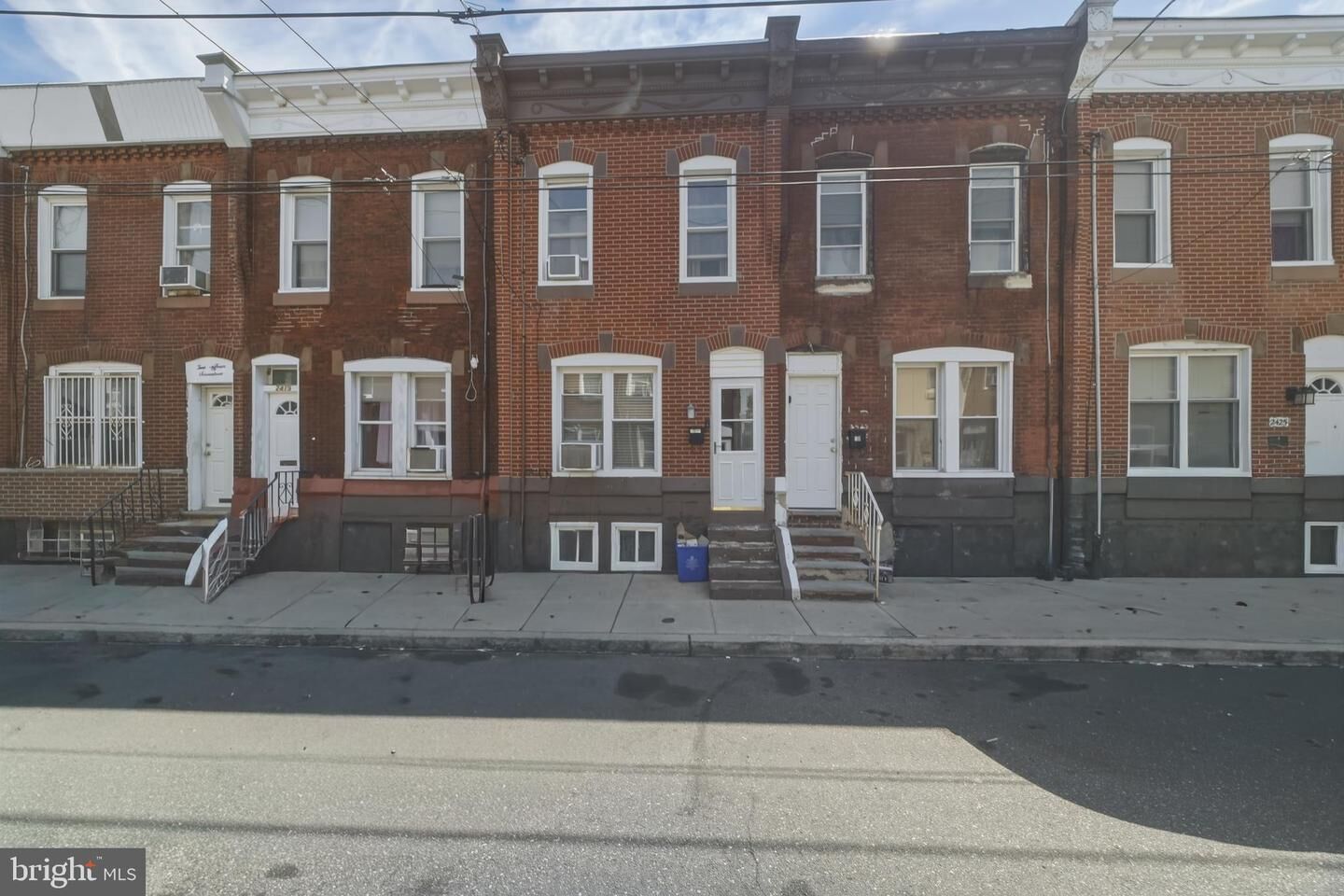 Property Photo: 2421 S Fairhill Street PA 19148