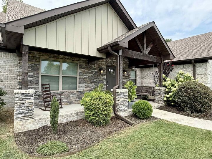 Property Photo:  305 Sandy Creek Drive  AR 72176 