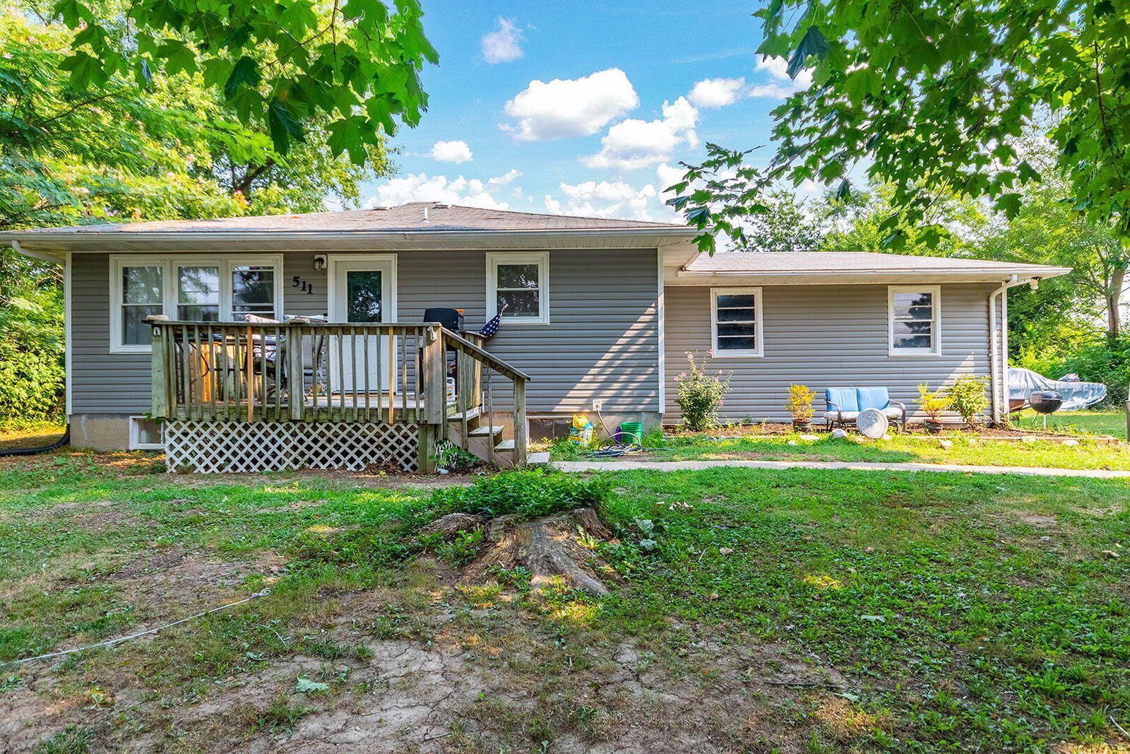 Property Photo: 511 E Hwy 124 MO 65255