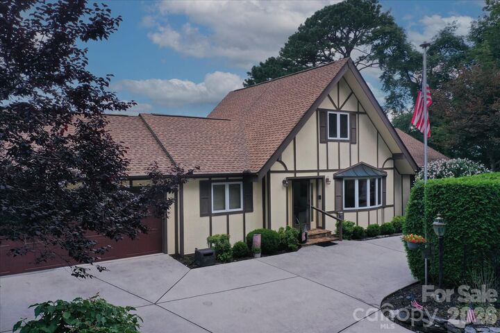 Property Photo:  2484 Connestee Trail  NC 28712 