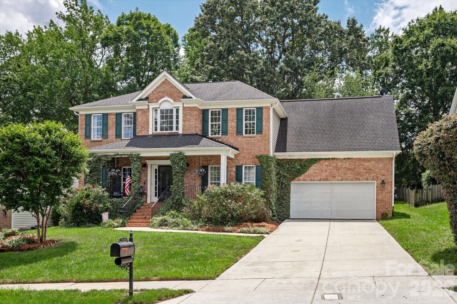 Property Photo:  4134 Oakton Ridge Court  NC 28105 