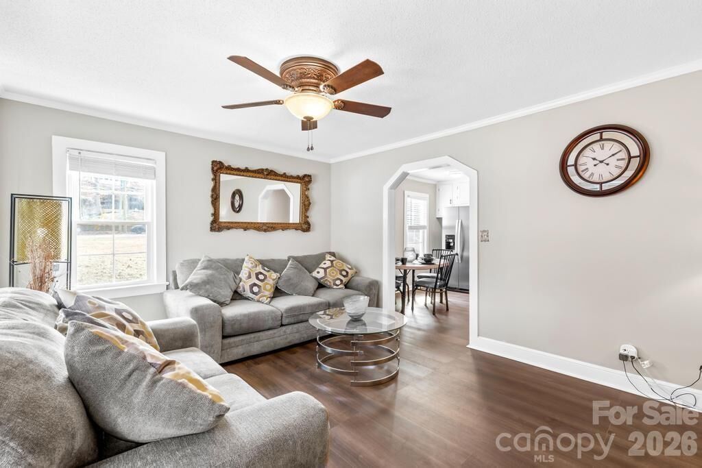 Property Photo: 430 Arlington Circle NW NC 28645