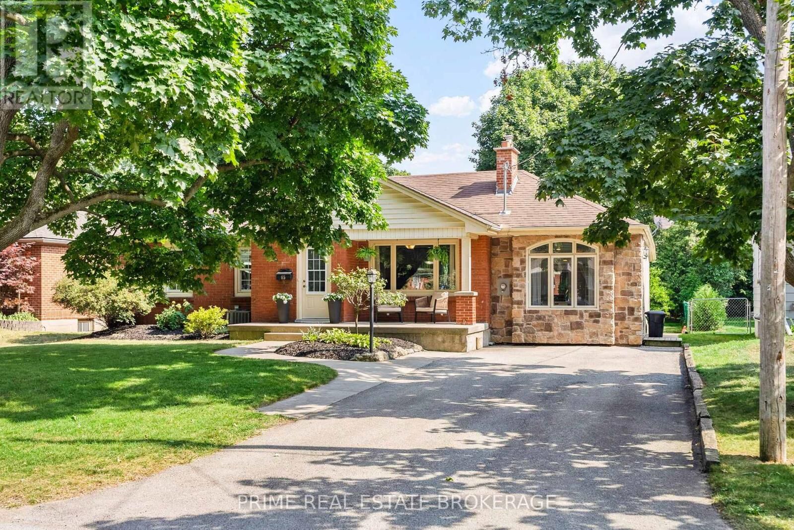 Property Photo:  65 David Street  ON N6P 1B4 