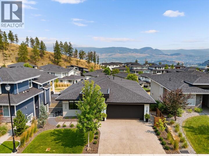 Property Photo: 208 Skyland Drive BC V1V 0C9