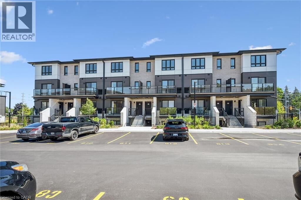 Property Photo:  410 Northfield Drive West D9  ON N2V 0J3 