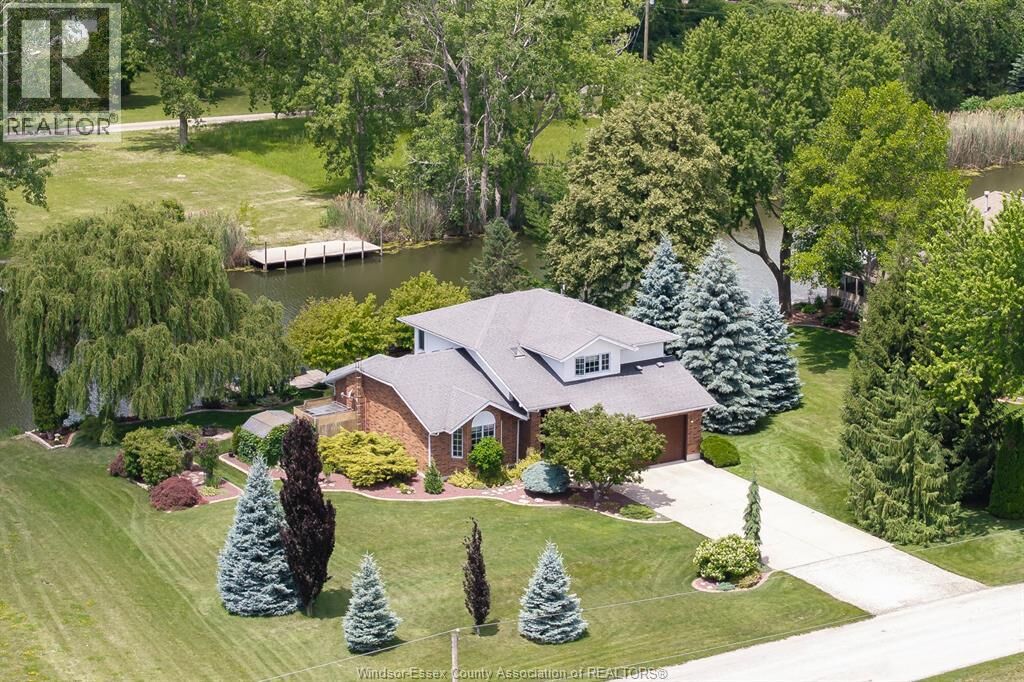 Property Photo:  605 Markham Drive  ON N0P 2L0 