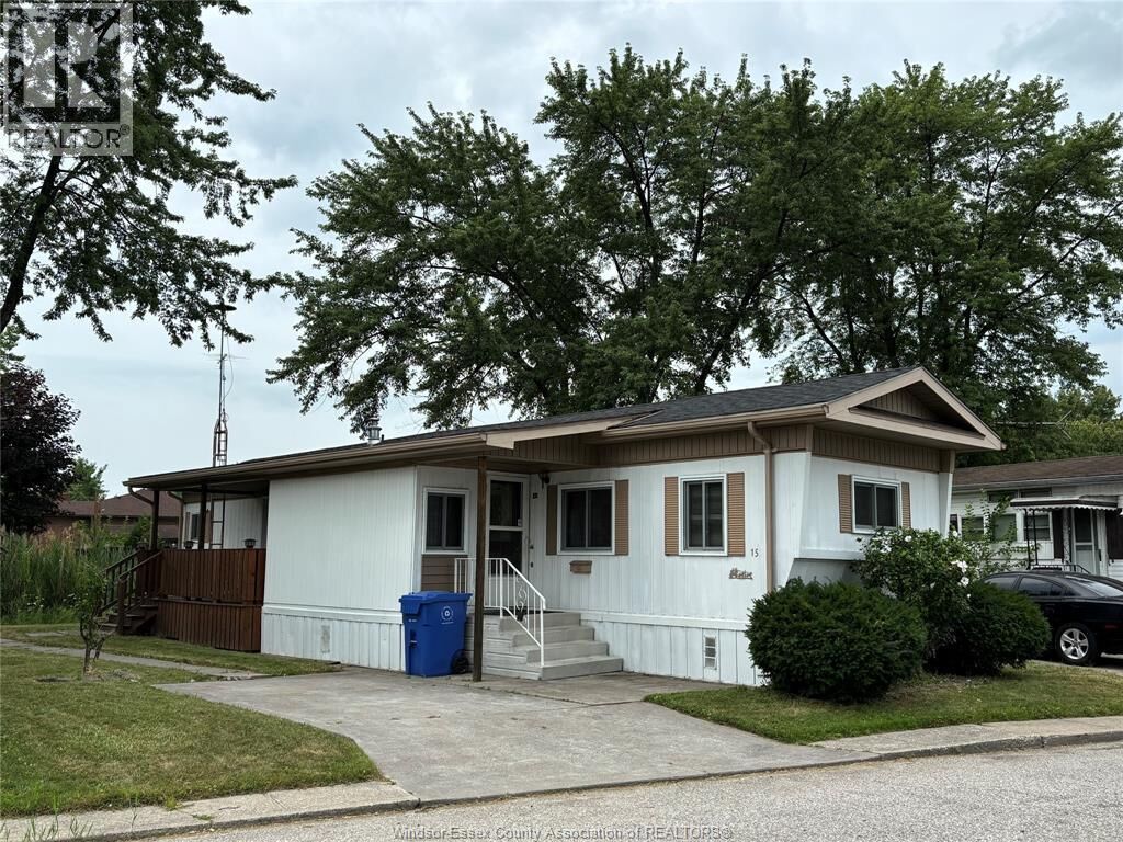 Property Photo:  15 Wilder South  ON N8N 2T1 