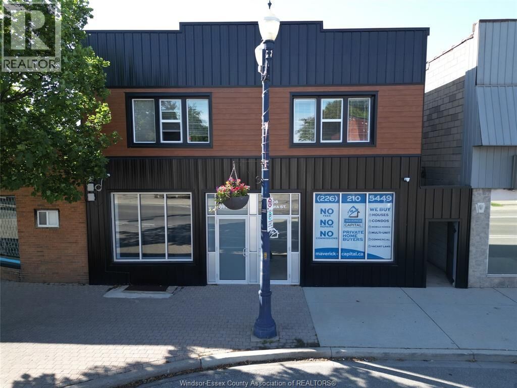 Property Photo:  808 Ottawa Street 4  ON N8X 2C6 