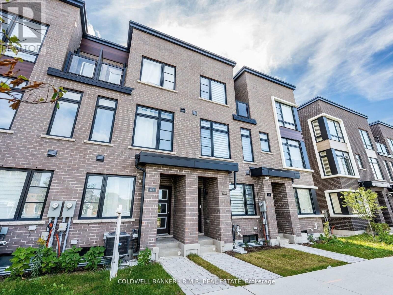 Property Photo: 136 Brockley Drive ON M1P 3C1