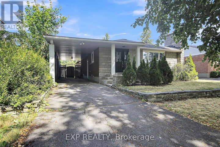 Property Photo:  2247 Miramichi Street  ON K2C 0Z1 