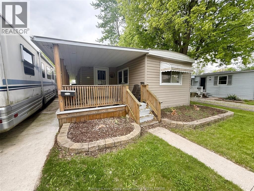 Property Photo: 117 Steven Court ON N8M 2A2