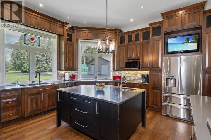 Property Photo: 2422 Broadway Ave ON P7K 1K7