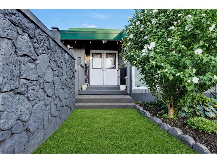 Photo de la propriété:  46446 Angela Avenue  BC V2P 7B3 