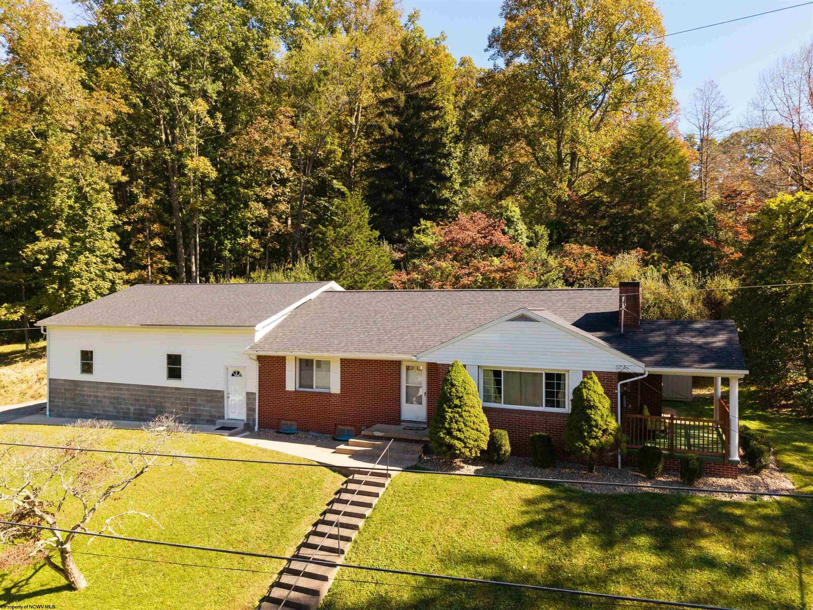 Property Photo:  114 Woodlyn Drive  WV 26452 