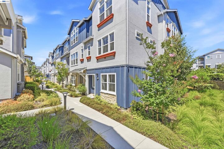 Property Photo:  8540 Tailwind Ave  CA 94560 
