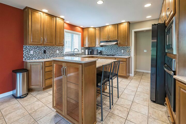 Property Photo: 3703 Harbor Ridge Trail PA 16510