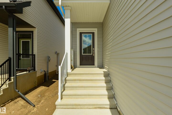 Property Photo:  6 Coulee Close  AB T8E 0B9 