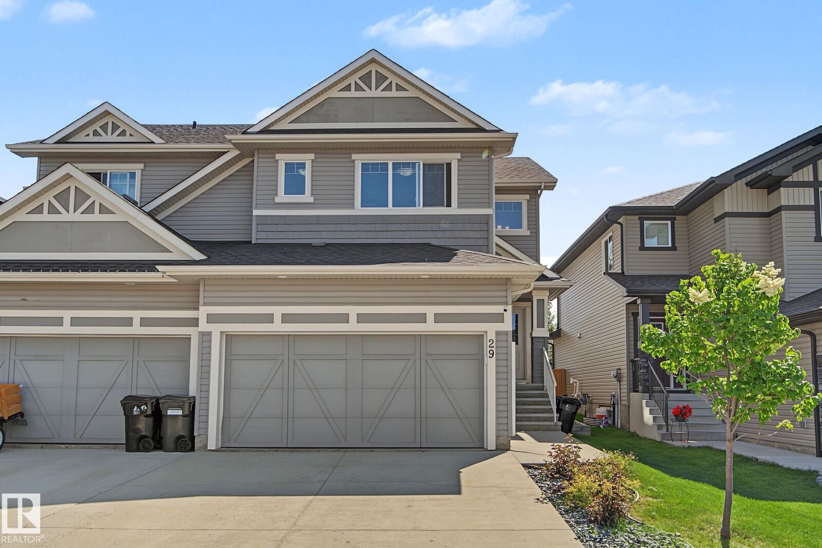 Property Photo: 29 Hudson Cove AB T7X 0R8