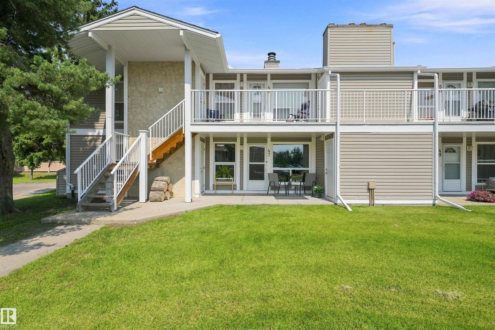 Property Photo:  2204 118 Street NW 47  AB T6J 5K2 