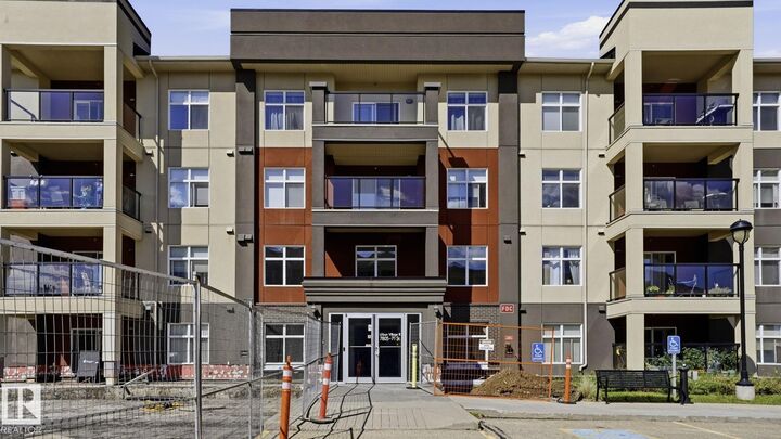 Property Photo: 7805 71 Street NW 361 AB T6B 3V6
