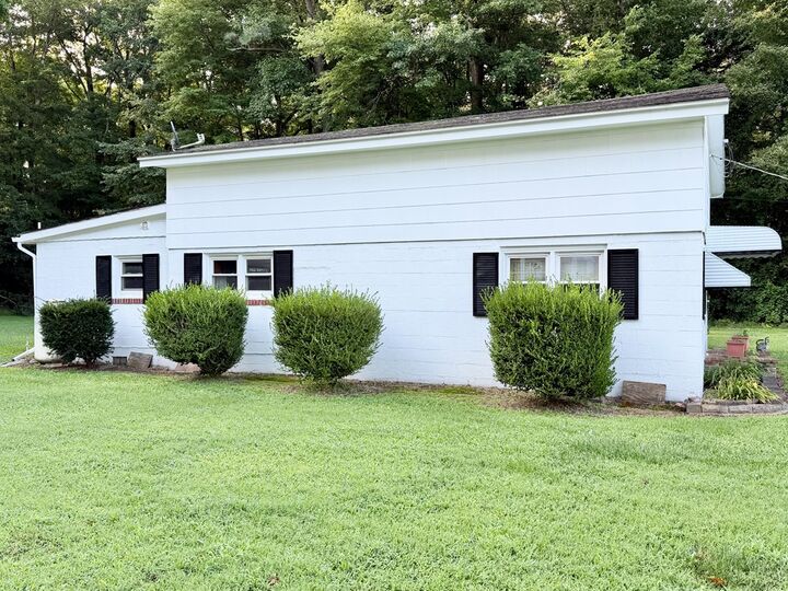 Property Photo: 10003 Lankford Hwy VA 23442