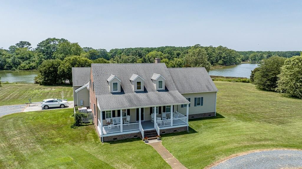 Property Photo:  16358 Finney Creek Ln  VA 23417 
