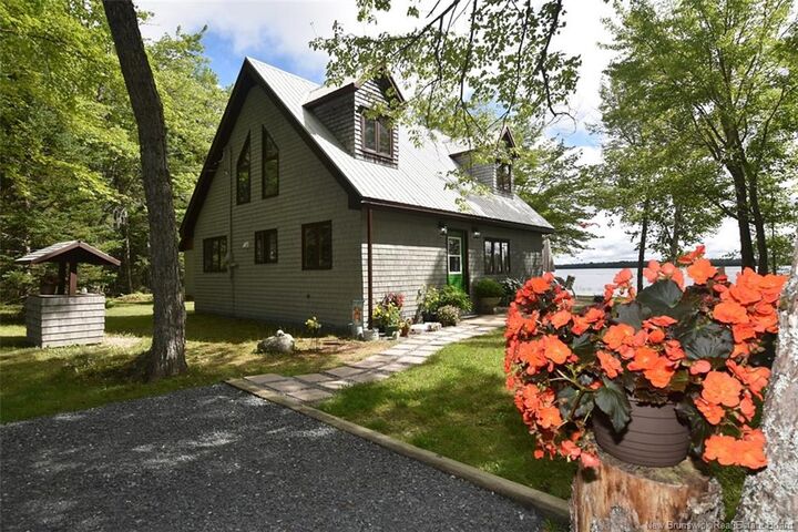 83 Russell Bell Lane — photo 1