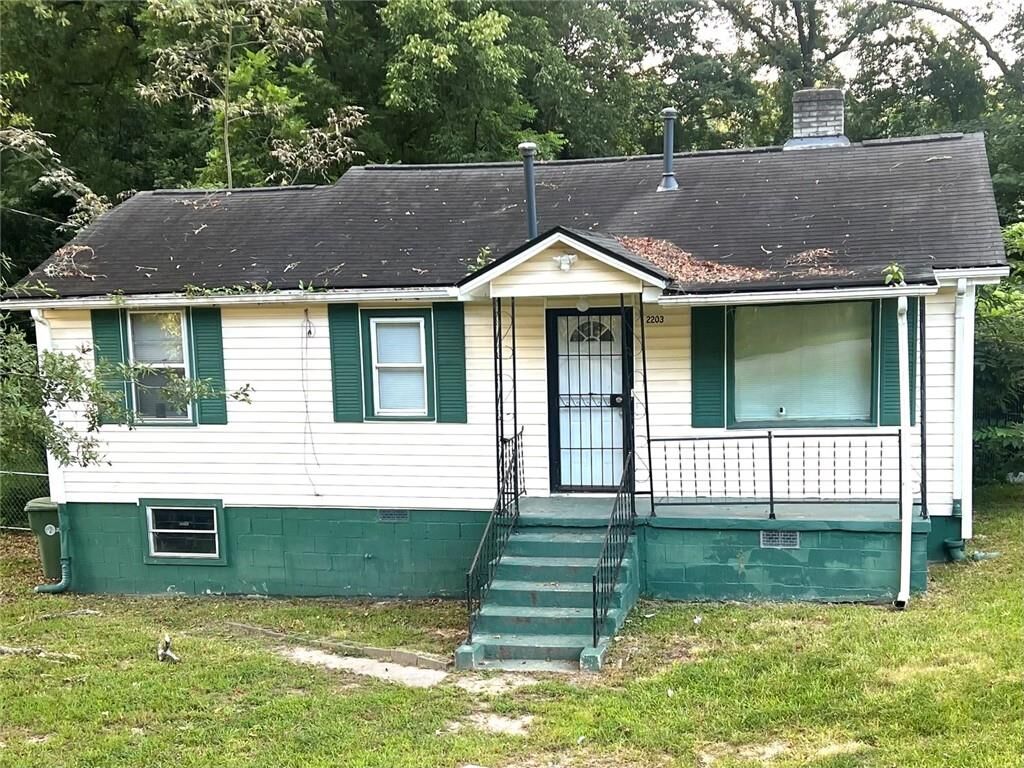 Property Photo:  2203 Tiger Flowers Drive NW  GA 30314 