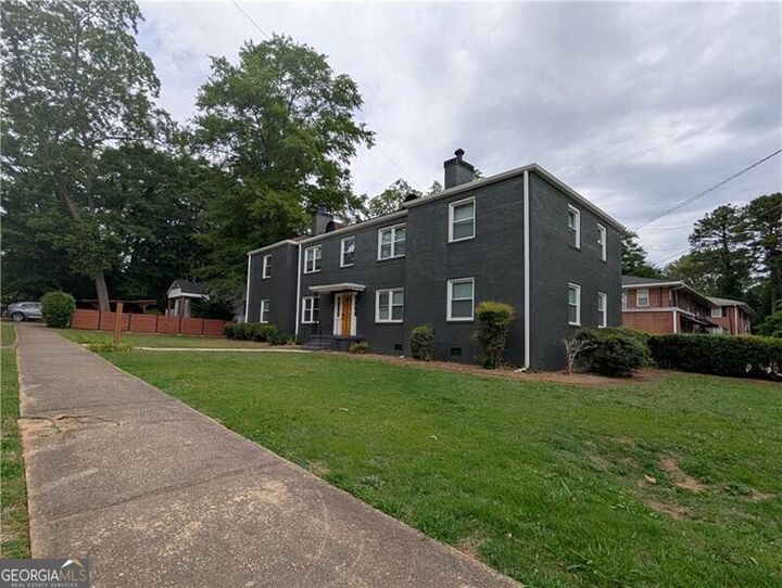 Property Photo: 1761 John Calvin Avenue 4 GA 30337
