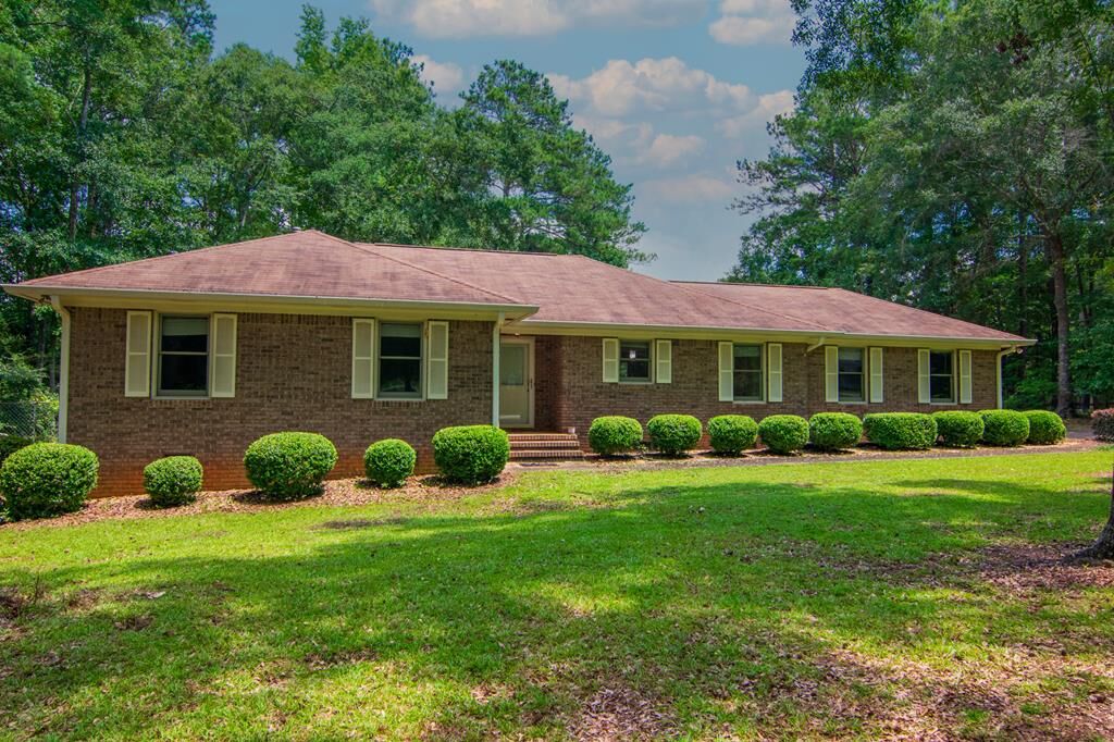 Property Photo: 240 Plumfield Drive GA 31822